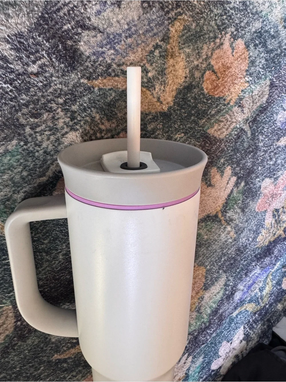 Owalo White 40oz Travel Mug with Handle and Straw
